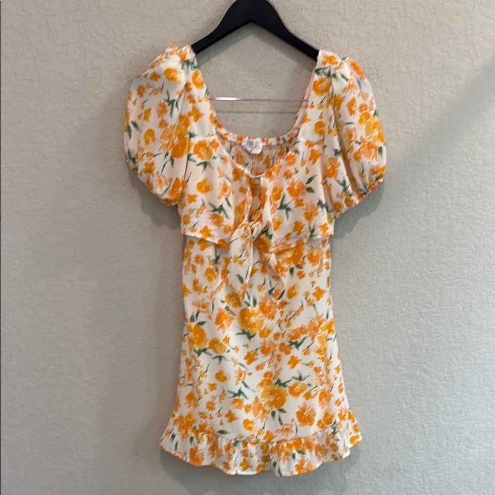 Sienna Sky Floral Puff Sleeve mini dress - Orange size XS